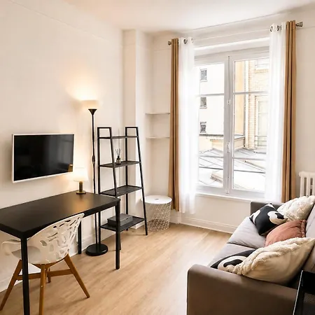Beau Proche Tour Eiffel Apartament *